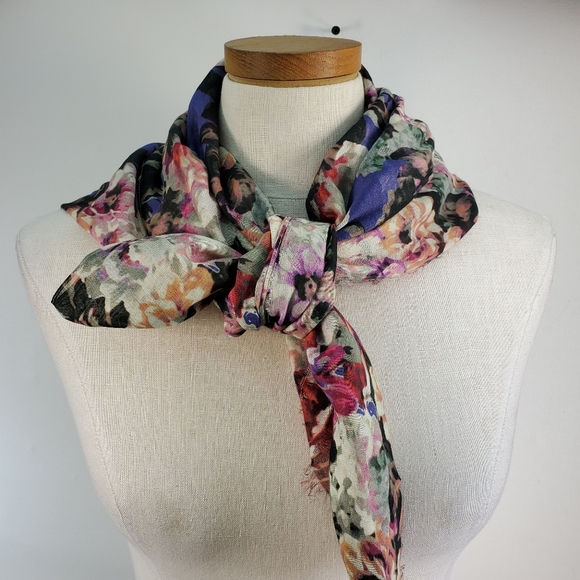 BUNDLE OF DESIGNER BRAND SCARVES STRIPED / FLORAL - Picture 4 of 7